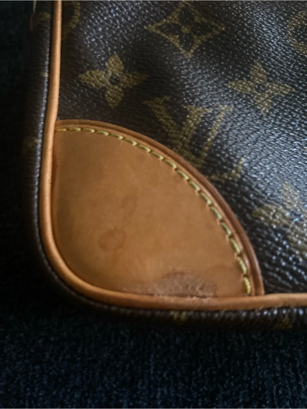 Louis Vuitton Trocadero 23 Monogram Canvas Shoulder/Crossbody, GUC